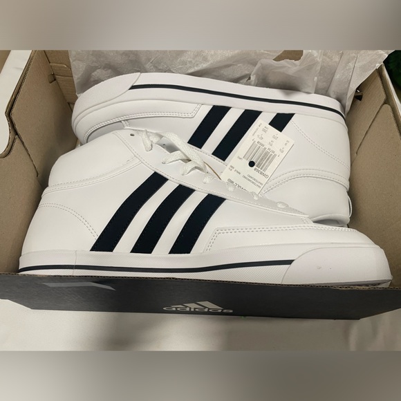 Mens Adidas Mid Sneaker Size 9 - Picture 1 of 6